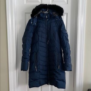 Eddie Bauer Women’s M Navy Blue Down Winter Coat
